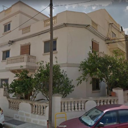 Corner Townhouse 1Km From University Msida Ngoại thất bức ảnh